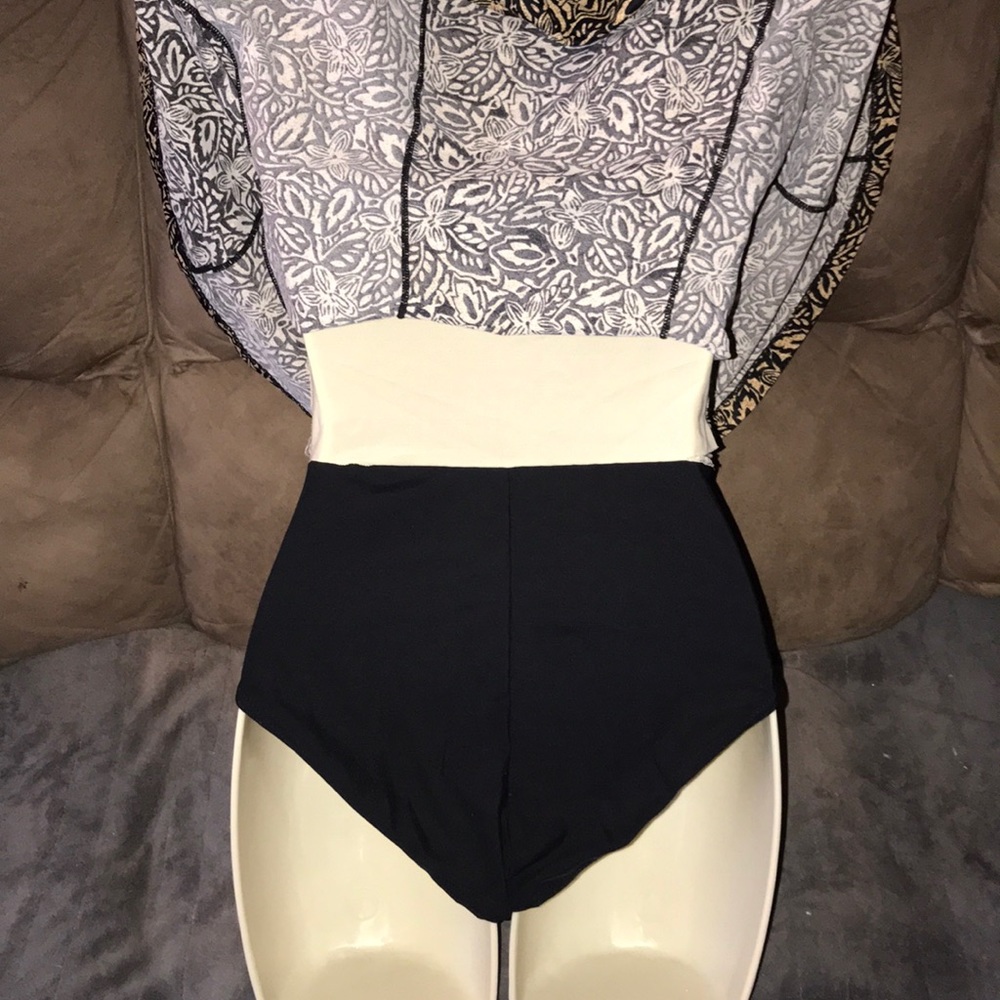 Black and Tan one piece swimwear with skirt cover - Picture 4 of 8